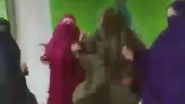 Funny HIJAB women Dancing video😅🤣😂