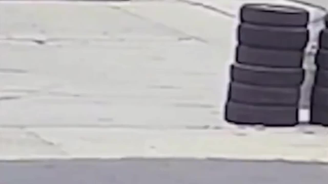 A MAN RANDOMLY SHOOTS AT PASSING CARS USING FAKE GUN