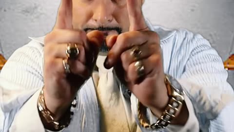 Italian hand gestures! Is wale ka matlab hai "Shapow Boy"