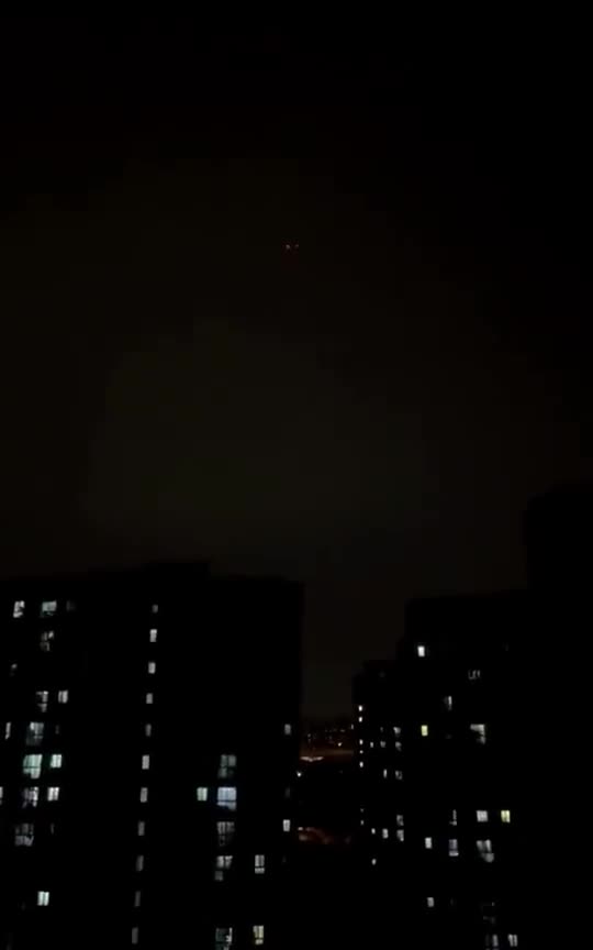 Shanghai drone appears: "Please respect the restrictions regarding Covid."