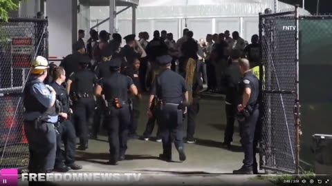 🚨#BREAKING: NYPD đã ban hành lệnh động viên cấp độ 3 và cảnh sát tập trung tại Công viên Đảo Randall