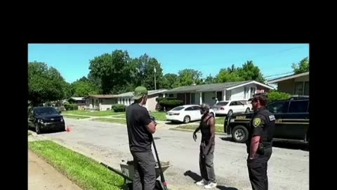 Black man calls the police to stop a White man doing FREE garden maintenance on an ABANDONED house