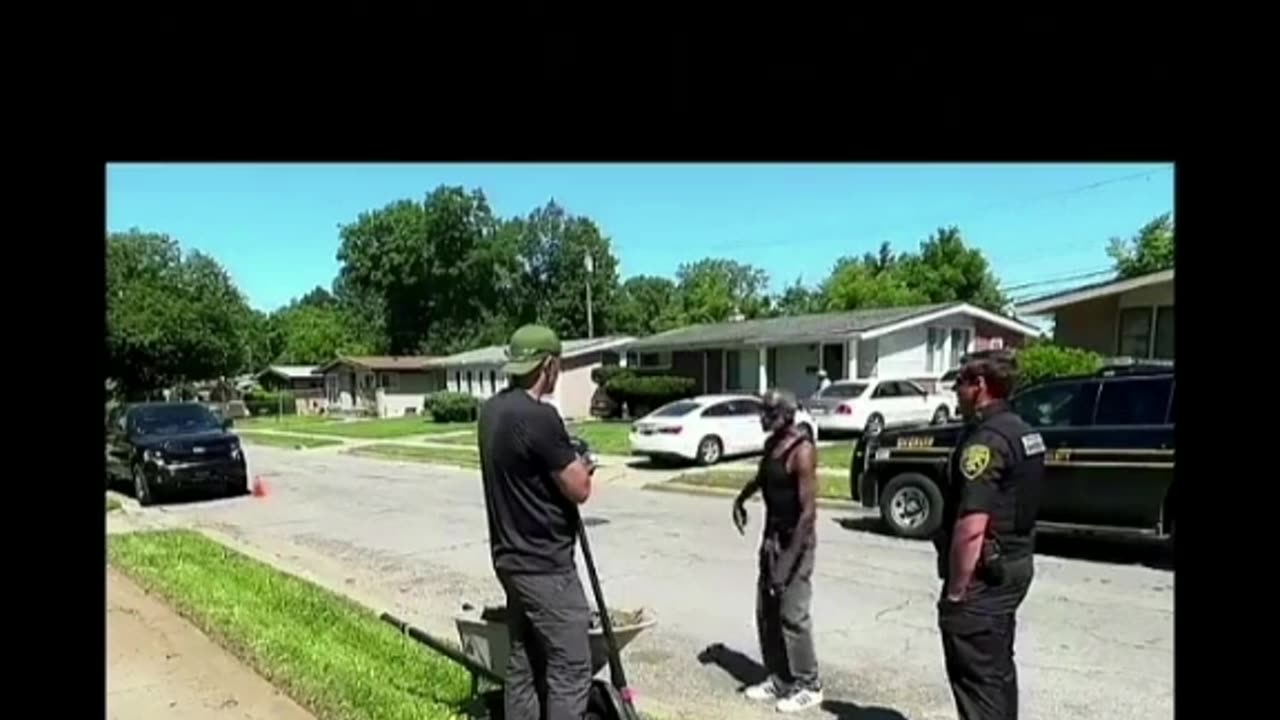 Black man calls the police to stop a White man doing FREE garden maintenance on an ABANDONED house