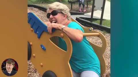 Try Not To Laugh : Funny Fails Situations at the Park