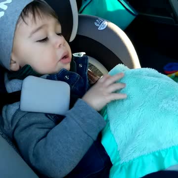 This Casanova toddler wants to visit his girlfriend