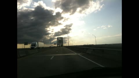 Some of the Most Beautiful Sunrise & sunset pics YOU will ever see!!