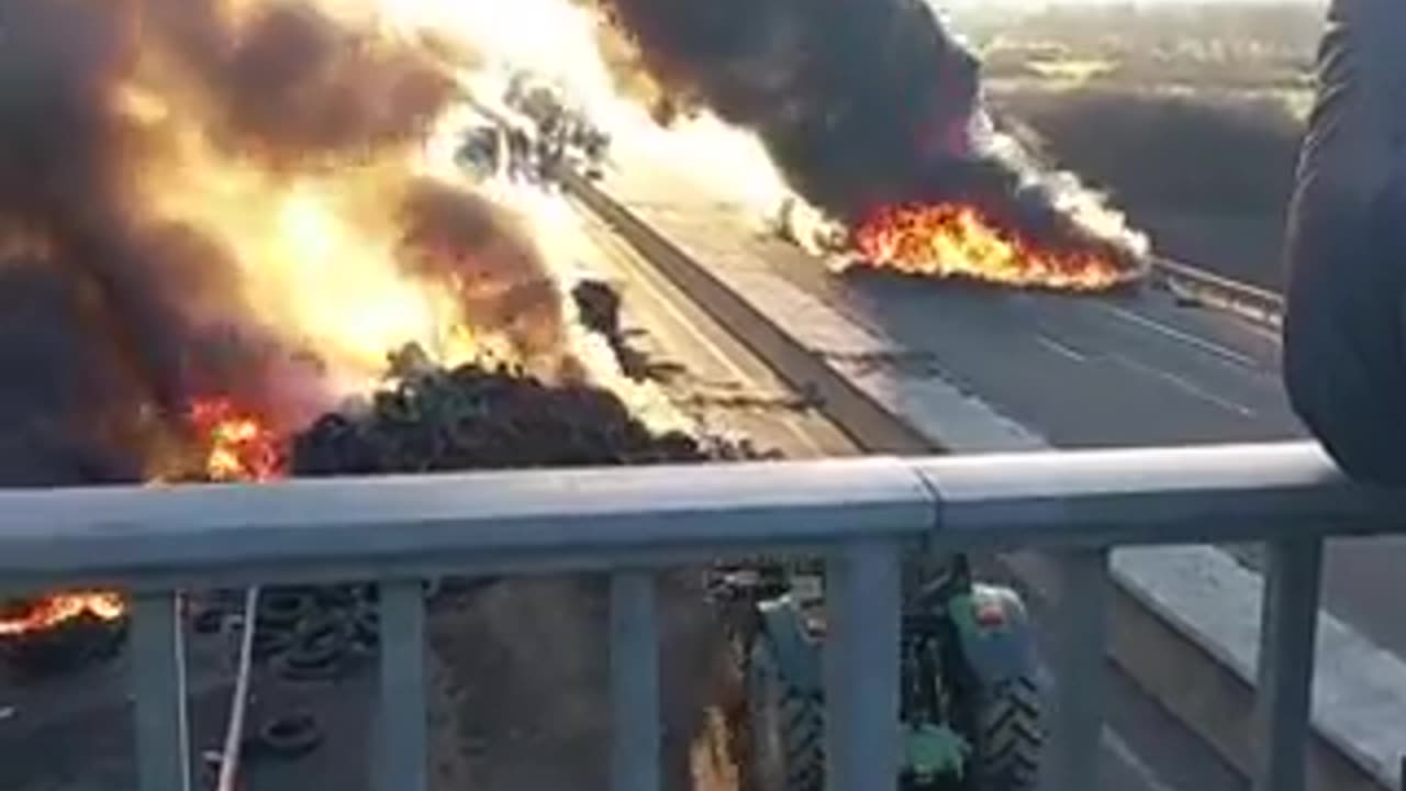 FRANCE - As the farmers move into position all over the country, motorways are almost impassable.