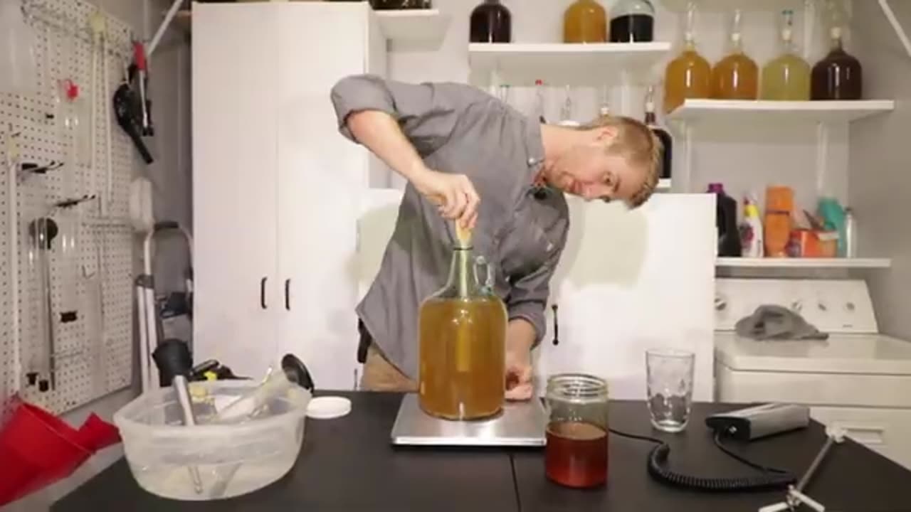 How To Make A Mead in 8 Minutes..