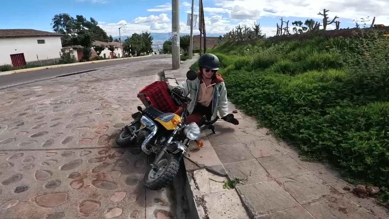 Surviving 8 Days on a Tiny Motorbike in Peru