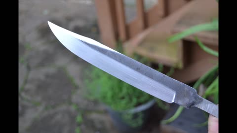 Forging a knife from a file