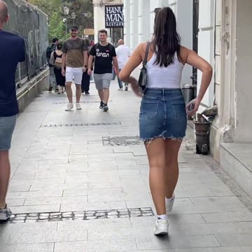 She didn’t expect that 😂💃😂