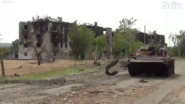 Fighting intensifies in eastern Ukraine as civilians hide in basements