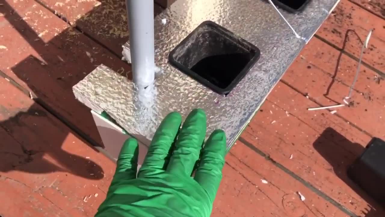 AQUAPONICS USING RAIN GUTTERS