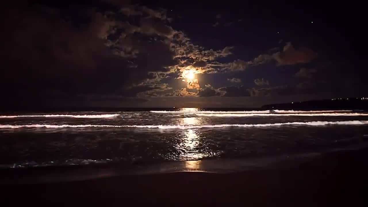 Beach: Ocean waves: moon