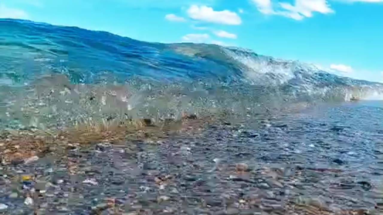 wait for a wave to hit the camera 🤯😍🔥....