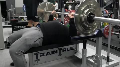 Bench Press 90 kg 8 reps