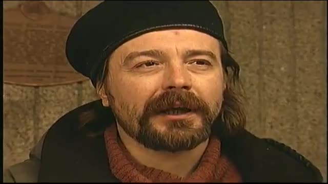 RUSSIAN MOBSTERS WHO BUSK
