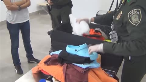 Mexican mother and son arrested with drugs - Airport Alert