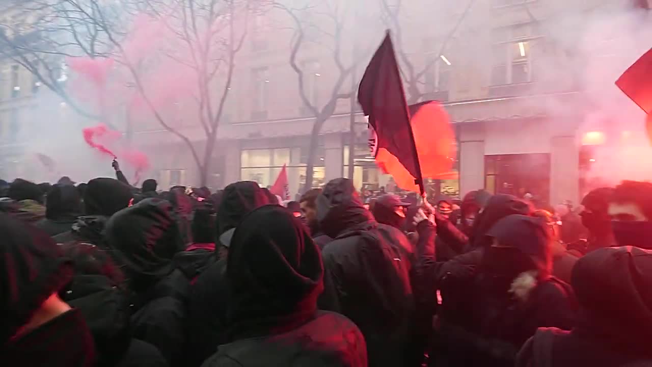 Manif anti-pass 💉et anti Racisme du 27/11/21 - Paris