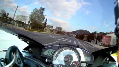 Lamborghini vs yamaha R1