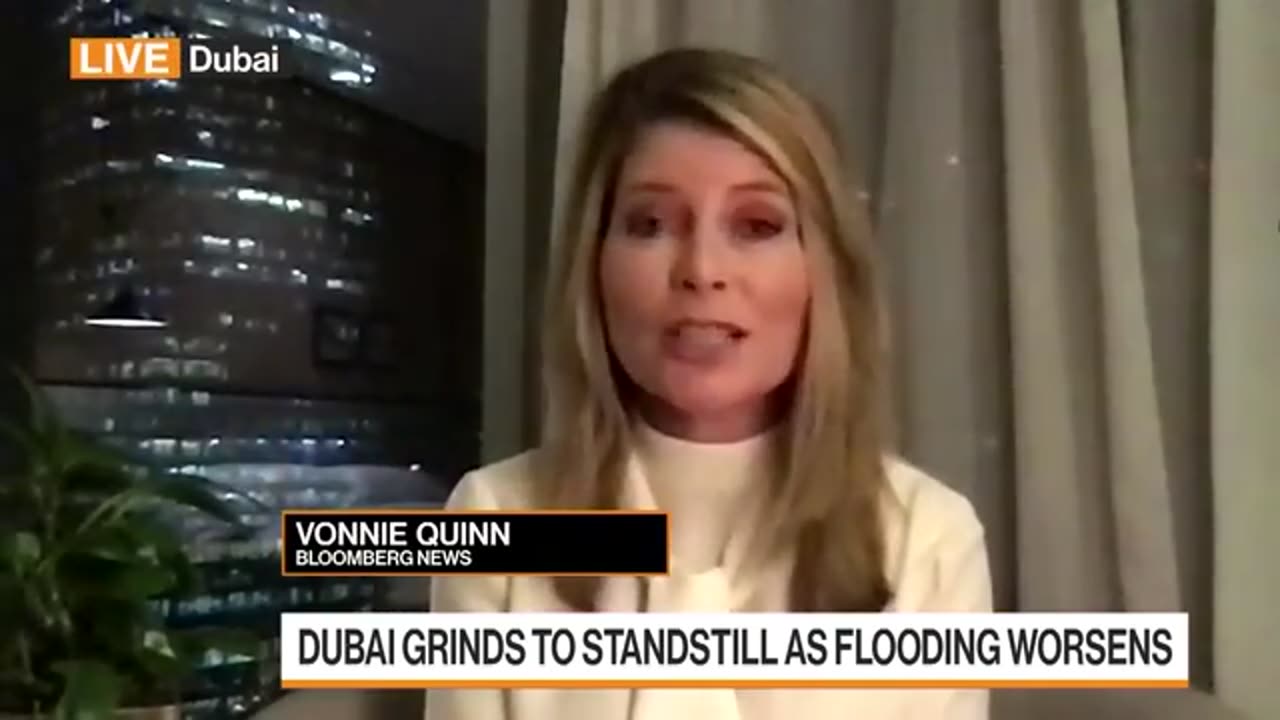 Torrential Rains and Flooding Bring Dubai to a Halt