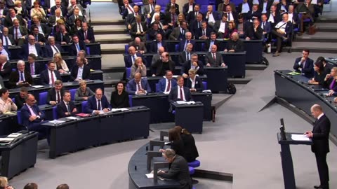 Man beachte die Hintergrundgeräusche!