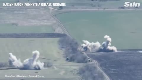 Russian soldiers run for their lives from Ukrainian missile strike in Vinnytsia Oblast