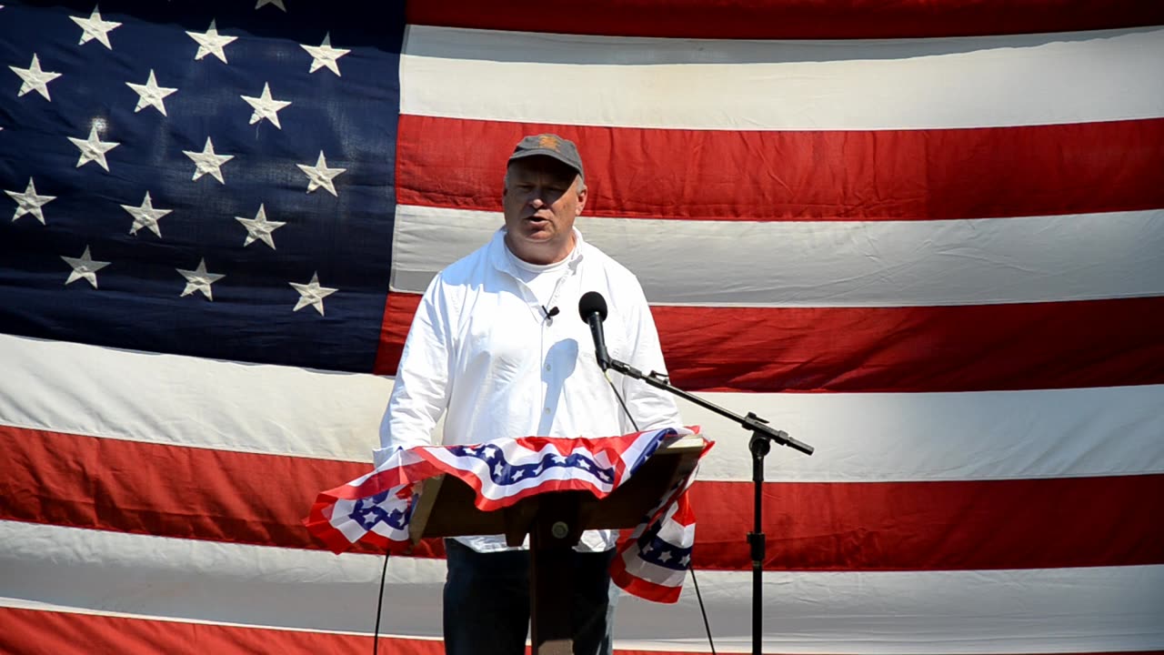 Rep Jim Walsh 19th LD delivers the keynote address at the Puget Sound Patriots Picnic