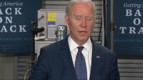 Biden Struggles To Give Speech On Education