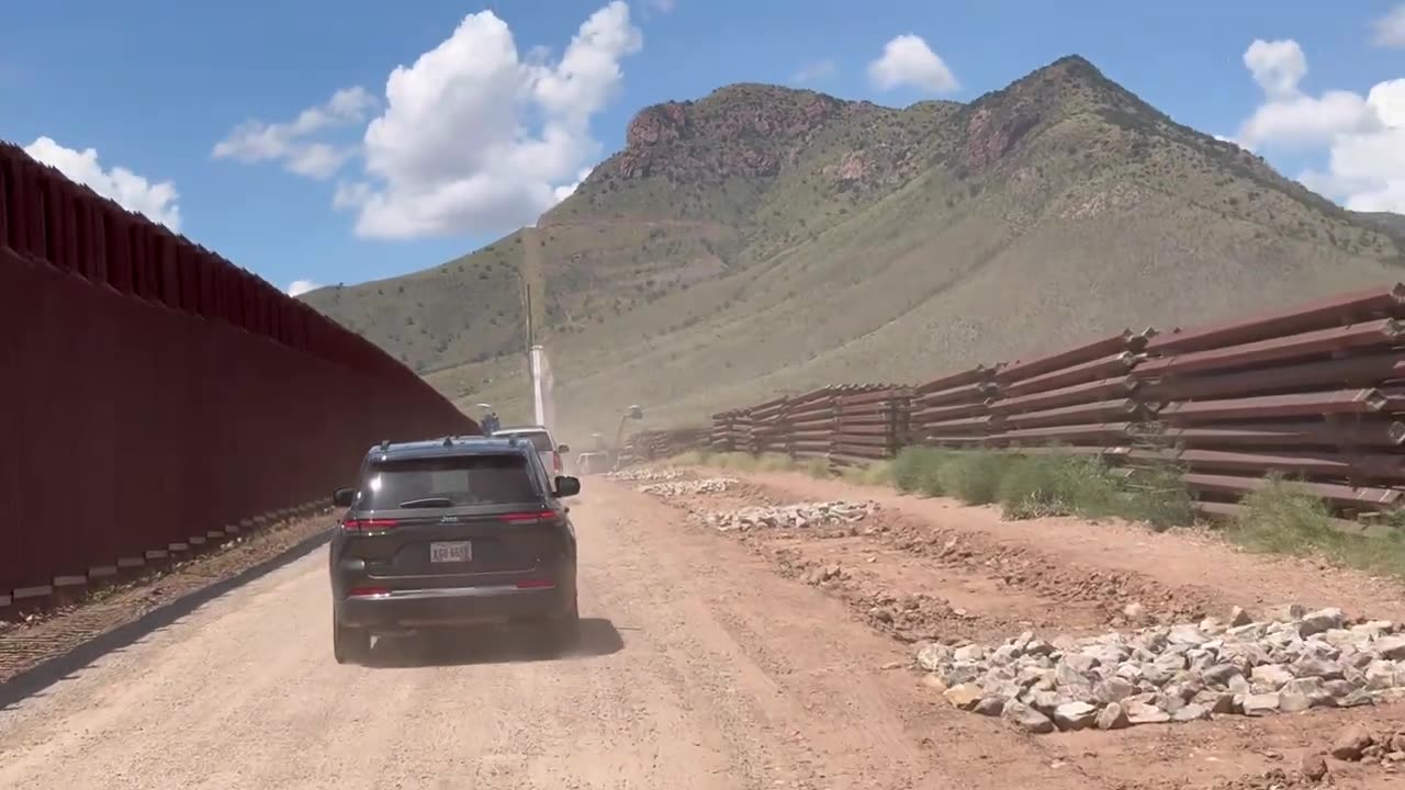 President Trump’s motorcade arriving at the Southern Border…