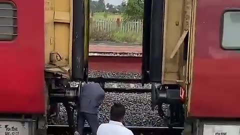 Railway coupling amezing video