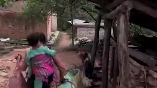 That's An Amazing Unique Cooking Lifestyle With Natural Life, so Beautiful