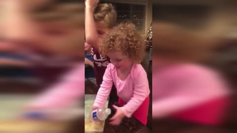 Amazing toddler perform an unthinkable bottle flip😲