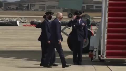 Biden successfully #boards Air Force One