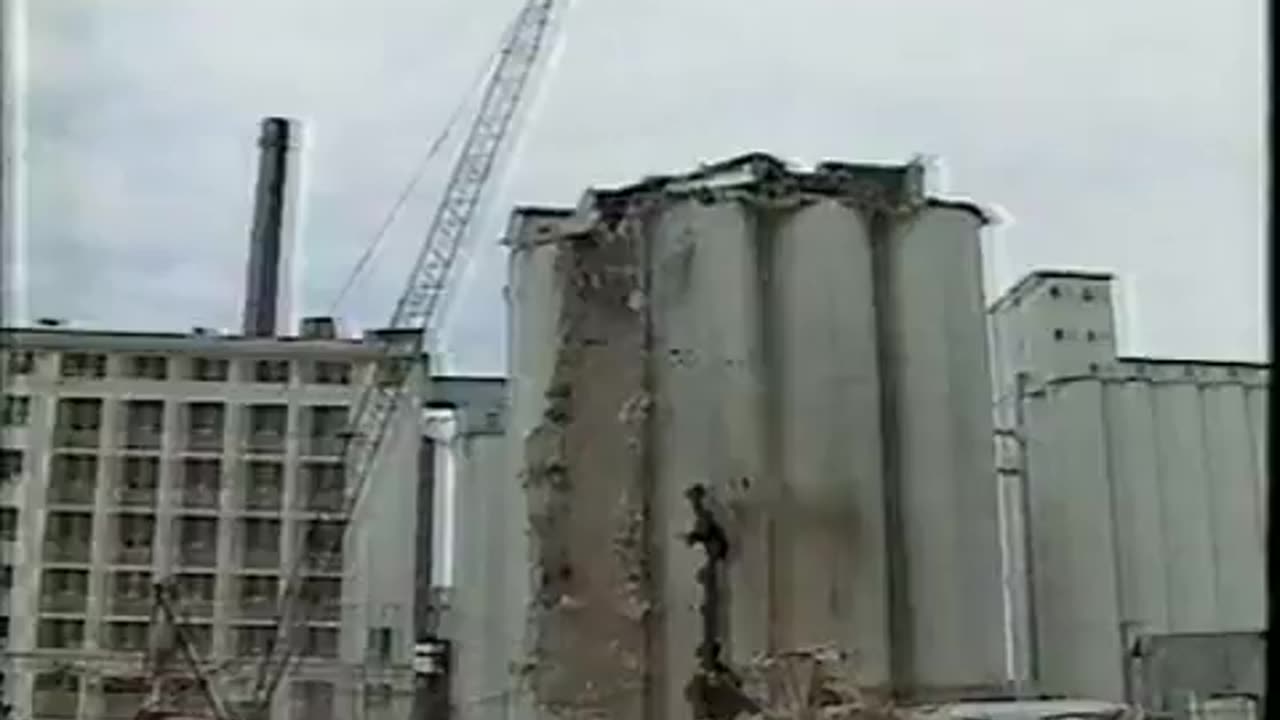 July 21, 1994 - Grain Mill in Indianapolis Makes Way for IMAX Theater, Canal Expansion