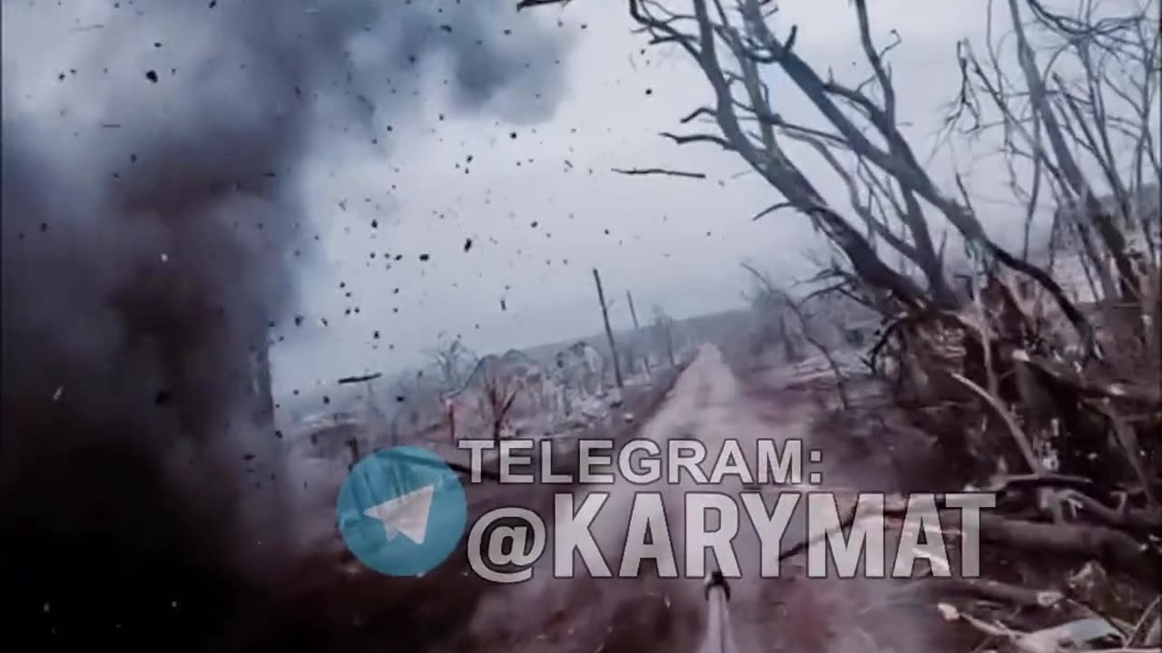 Ukrainian Bradley Advancing Under Intense Shelling