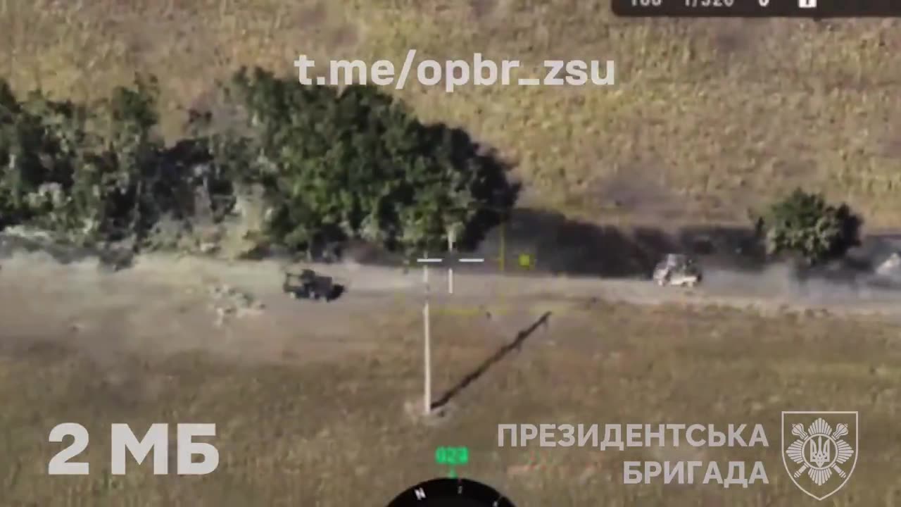 Entire Russian Infantry Group Bails and Flees into Forest Strip Before Being Shredded