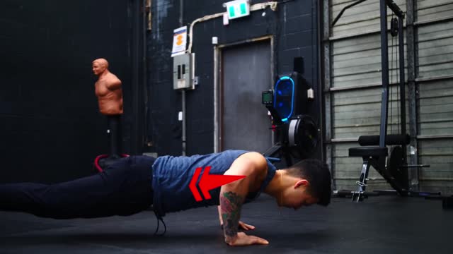 The Perfect Push-Up To Build Muscle (AVOID THESE MISTAKES!0)