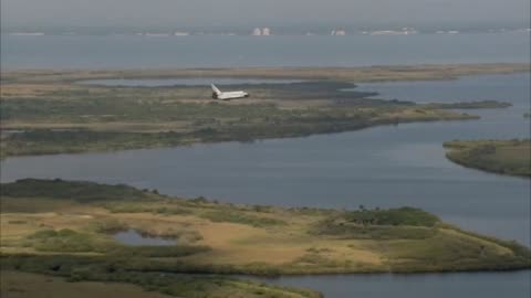 spaceship landing on airport