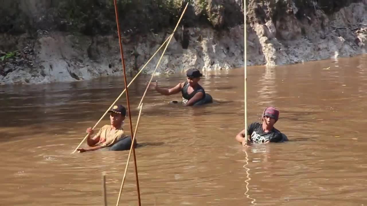 Nariuk, the Tradition of Finding Fish for the East Barito Ma'anyan Dayak Tribe