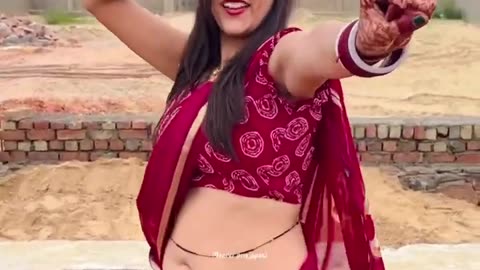 Hot Saree dance by Saree Lover