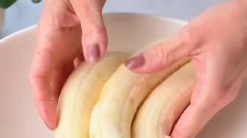 4-Ingredient Banana Bread