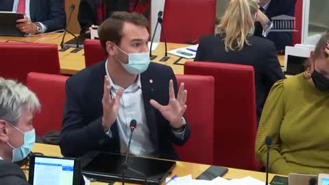 Ce député ridiculise l'exécutif