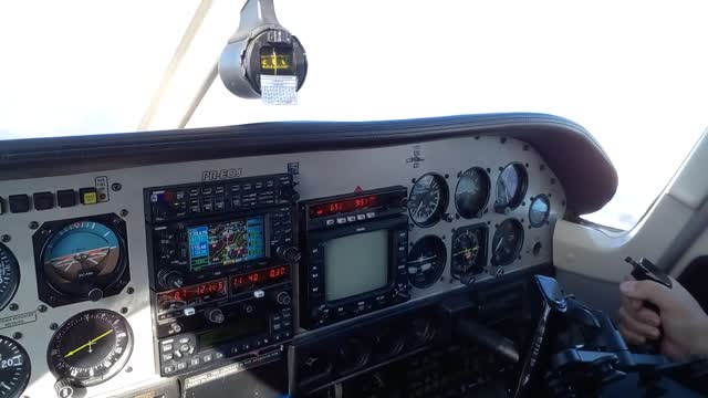 Piper Seneca II inflight control test