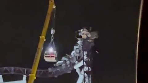 Nine people stuck on a carousel over 30 meters high