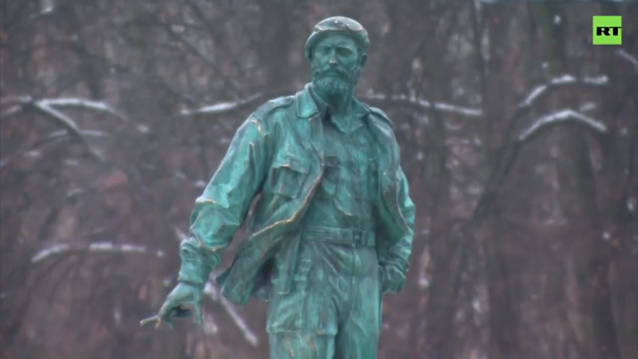 Old communist alliance celebrated in Moscow - Vladimir Putin - Tribute to Fidel Castro