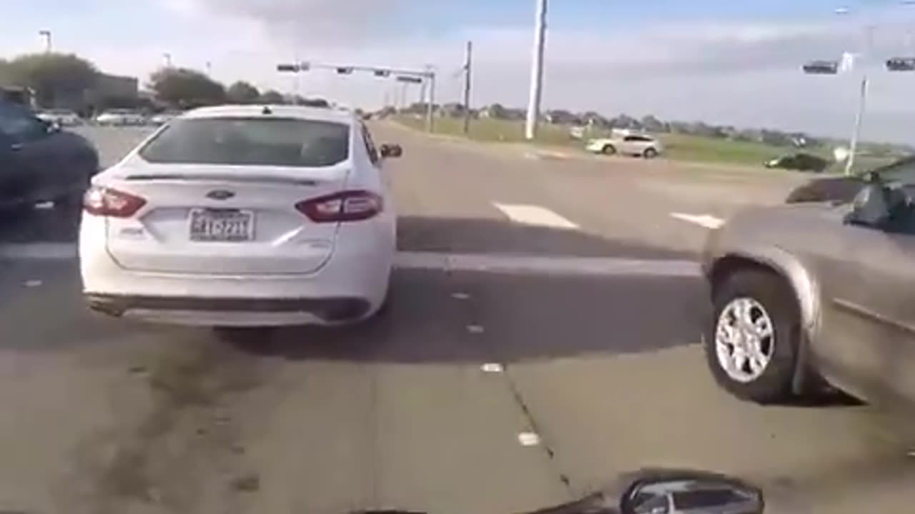 Motorcycle rider is lucky to be alive