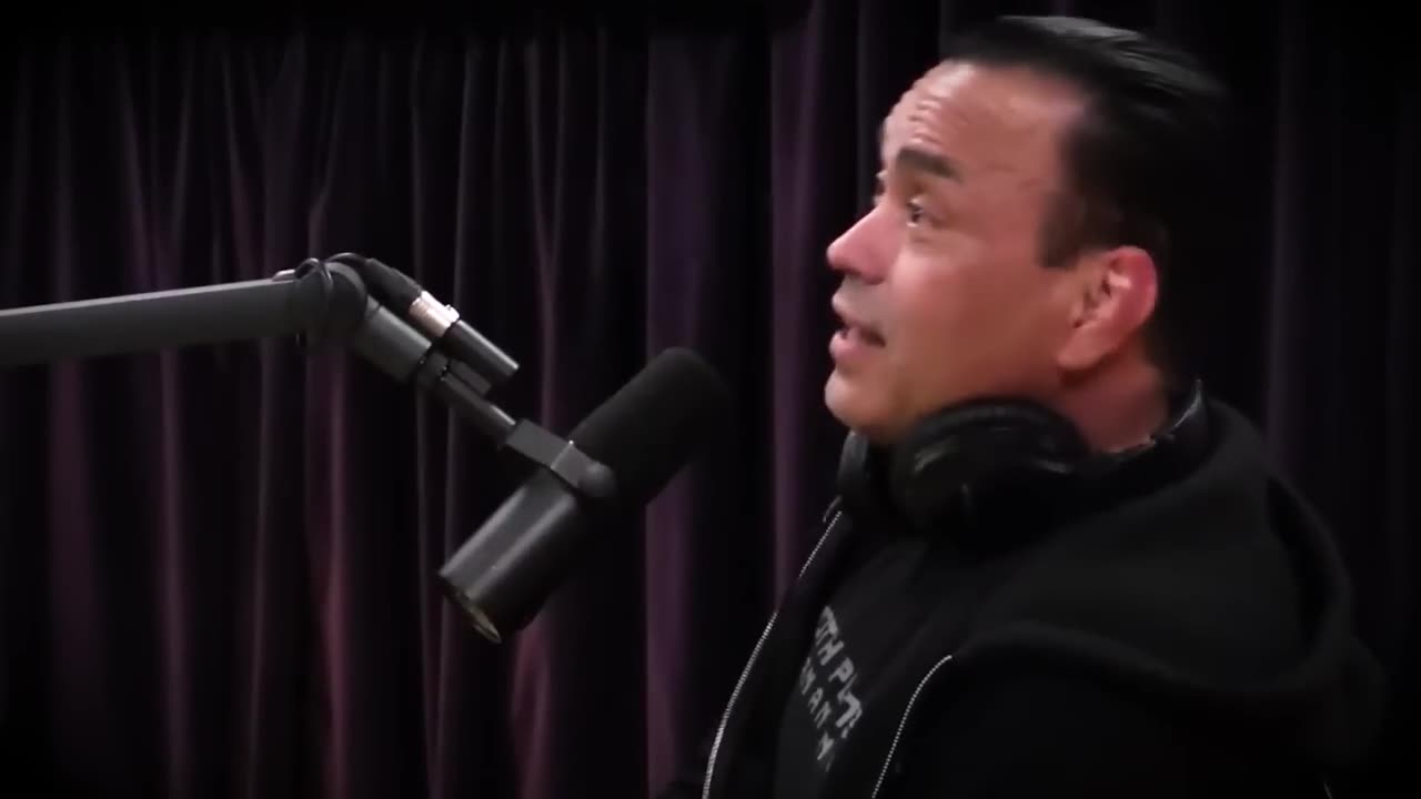 7 Craziest Conspiracy Theories In Joe Rogan History