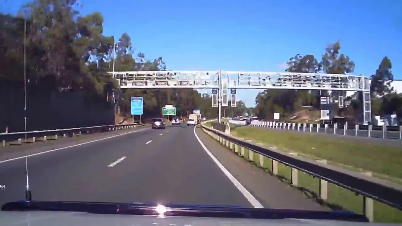 Accident Logan Motorway