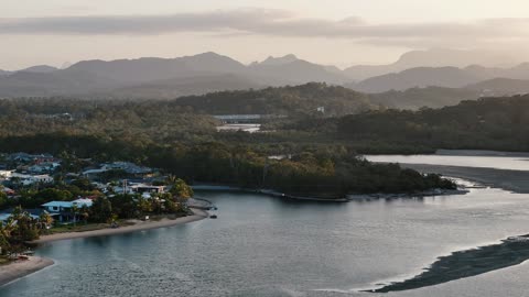 Drone 4K, Tallebudgera, Palm Beach & Burleigh Heads, Australia